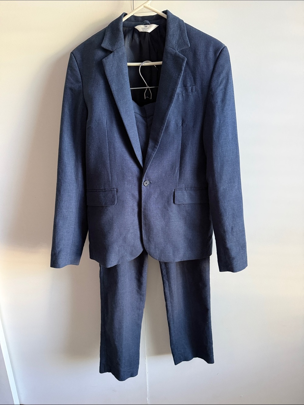 H&M Boys Navy Two-Piece Suit jacket and trousers